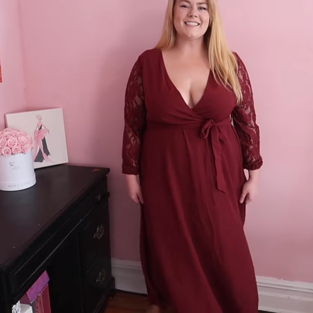 NWT Bloomchic Surplice Maxi Dress with Lace Sleeves